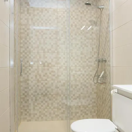 Arco Junto A La Catedral De Apartment *