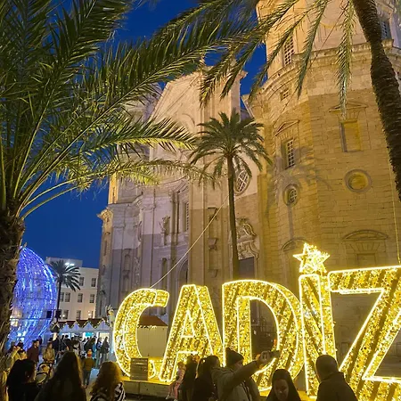Arco Junto A La Catedral De Cadix