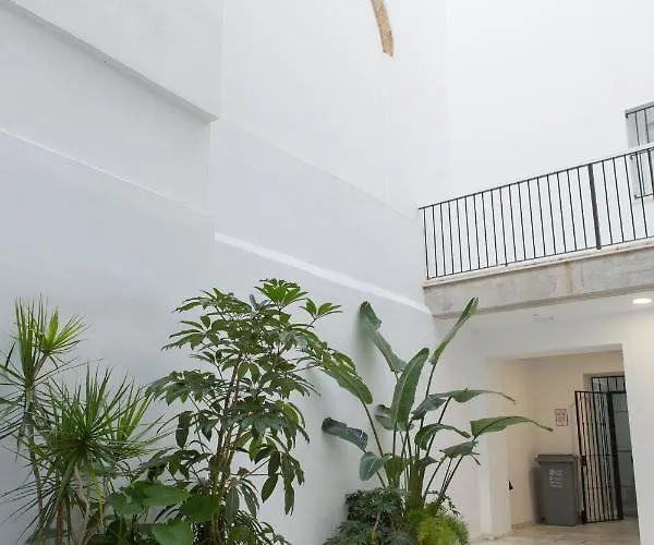 Arco Junto A La Catedral De