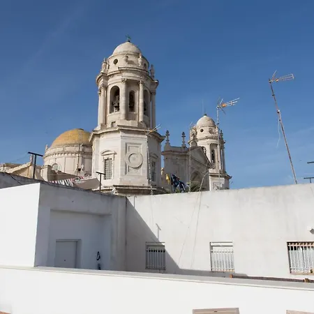 Arco Junto A La Catedral De