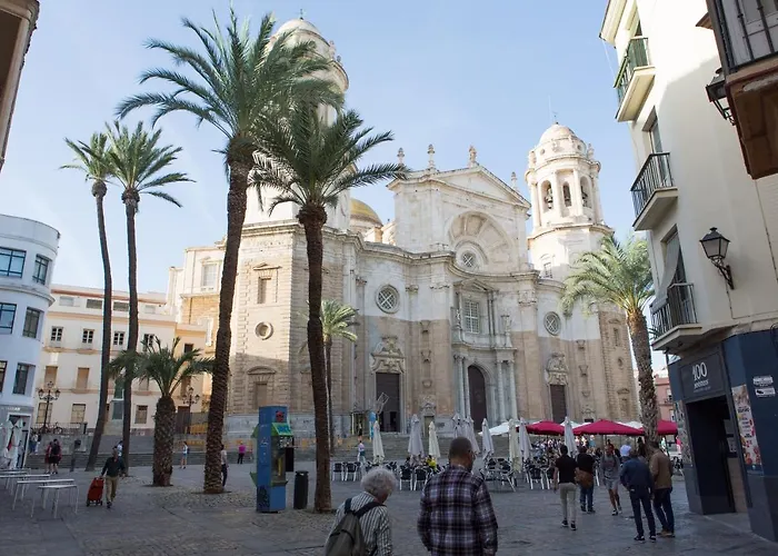 Arco Junto A La Catedral De Appartamento